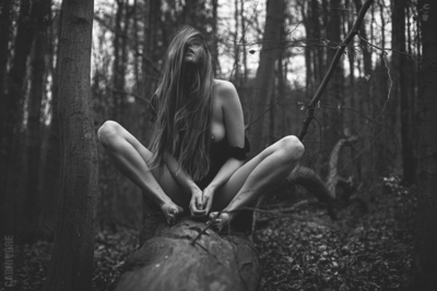 deep feeling / Nude  Fotografie von Model la fleur de la nuit ★38 | STRKNG