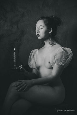 Feuer &amp; Wachs. Mit Würde entweichst du mir. / Nude  Fotografie von Fotograf André Leischner ★37 | STRKNG