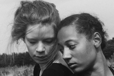 Lilith and Mariama (from the series GIRLS) / Menschen  Fotografie von Fotografin Marlin Helene ★1 | STRKNG