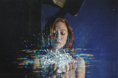 All sparks / Portrait  photography by Photographer Stefano Majno ★1 | STRKNG