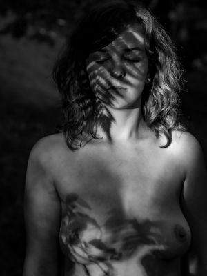 Waldnymphe / Portrait  Fotografie von Fotograf Matthias Naumann ★10 | STRKNG