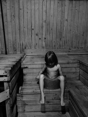 bathhouse / Schwarz-weiss  Fotografie von Fotografin irina.slavich ★3 | STRKNG