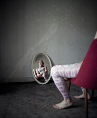 hanna / Conceptual  photography by Photographer Carsten Schenker ★10 | STRKNG