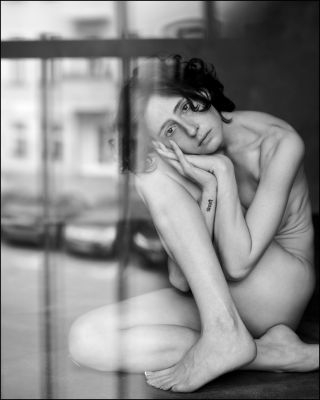 Emma / Nude  photography by Photographer Kai Mueller ★80 | STRKNG