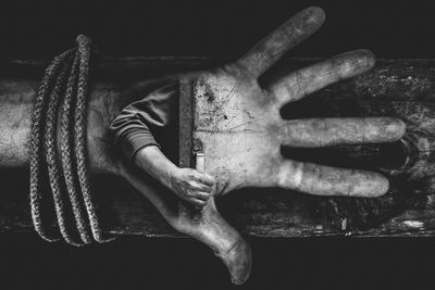 Golgotha V / Schwarz-weiss  Fotografie von Fotograf Sebastian Freitag ★2 | STRKNG