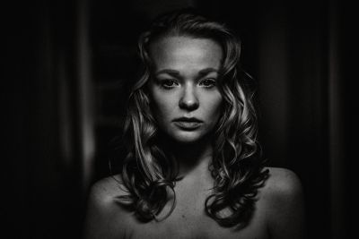 Annalene / Portrait  photography by Photographer Ralf Schmitz (rasch.photo) ★2 | STRKNG