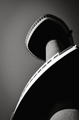 Euromast / Architecture  photography by Photographer Ralf Schmitz (rasch.photo) ★2 | STRKNG