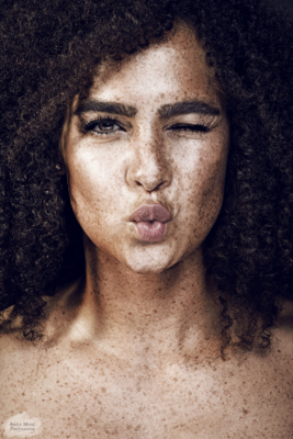 Kiss / Portrait  Fotografie von Fotografin Amelie ★2 | STRKNG