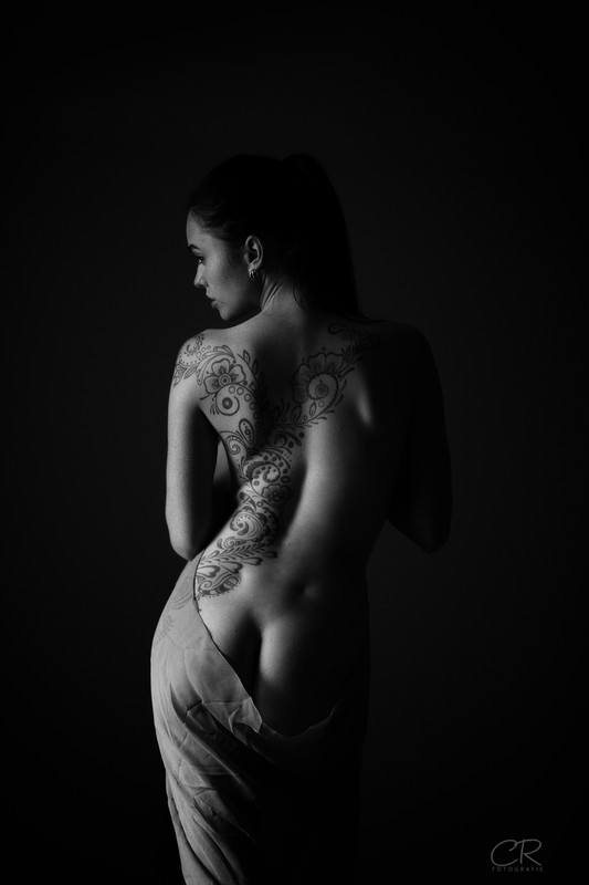 Out of the dark - &copy; Christoph Ruhrmann | Nude