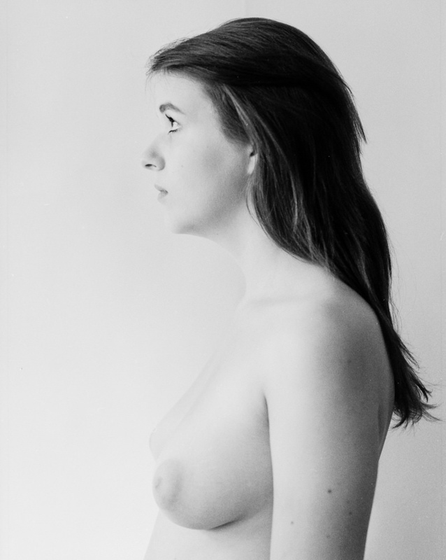 Angelina - &copy; Hendrik Krönert | Nude