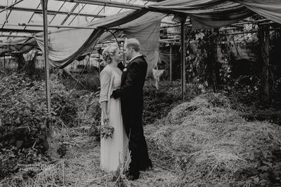 Gewächshaus / Wedding  photography by Photographer Atmospheres of Light ★2 | STRKNG