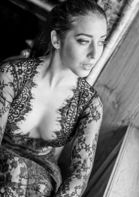 Bara / Portrait  photography by Photographer der-mit-dem-licht-malt ★2 | STRKNG