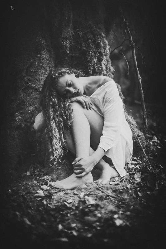 Child of the earth - &copy; Valou Perron...Photography... | Schwarz-weiss