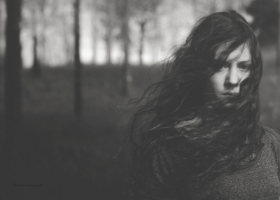 Just passing / Schwarz-weiss  Fotografie von Fotografin Valou Perron...Photography... ★13 | STRKNG