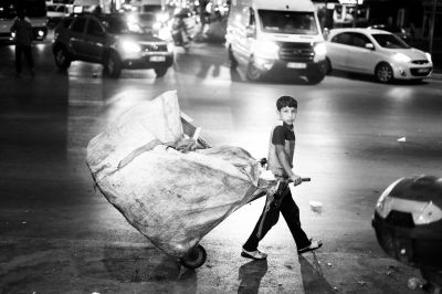 in the middle of nowhere / Street  Fotografie von Fotograf Grozdan Milovic ★2 | STRKNG