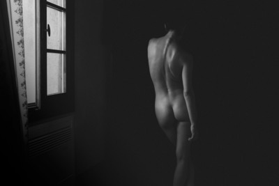 Elisa / Nude  photography by Photographer Adolfo Valente ★15 | STRKNG