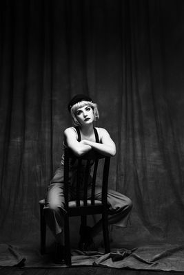 J A N N A / Portrait  Fotografie von Fotograf Klaus Reinders ★8 | STRKNG