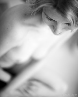 . / Nude  Fotografie von Fotograf DINGETHAL.DESIGN | STRKNG