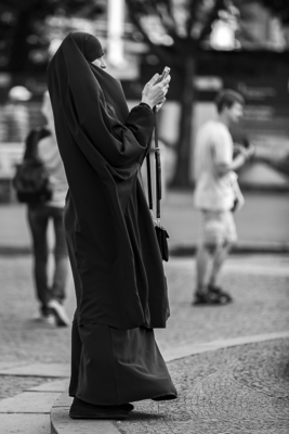 Berlin, modern times / Street  Fotografie von Fotograf michas pics | STRKNG