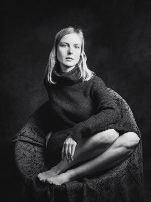 Aufmerksam / Portrait  Fotografie von Fotograf Jörg Kersten | STRKNG