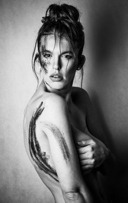 Anna / Portrait  photography by Photographer Andreas Wohlers Fotografie ★7 | STRKNG