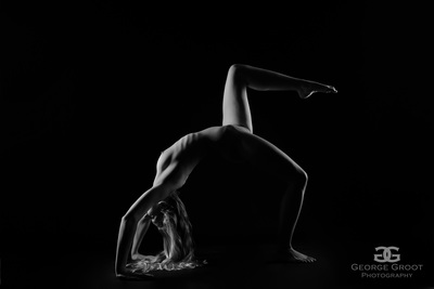 Balance / Nude  Fotografie von Fotograf George Groot ★2 | STRKNG
