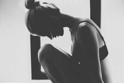 Julia / Black and White  photography by Photographer JenzFlare ★14 | STRKNG