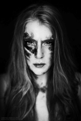 Schatten / Portrait  Fotografie von Model Deborah H. ★15 | STRKNG