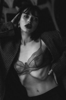 sensual / Portrait  photography by Photographer photographysh ★1 | STRKNG