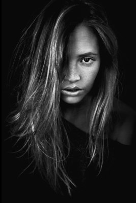 Mara / People  photography by Photographer Jörg Billwitz ★1 | STRKNG