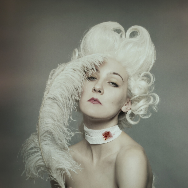 Marie Antoinette Lost Her Head Once Or Twice - &copy; Rob Linsalata | Konzeptionell