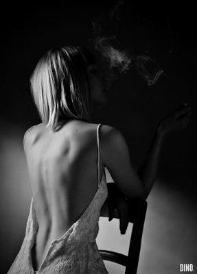 Smoke. / People  photography by Model Leoni ★5 | STRKNG