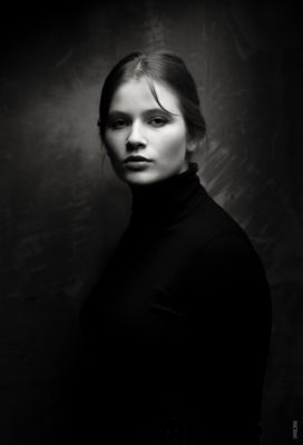 Sara / Portrait  Fotografie von Fotograf Pascal Chapuis ★62 | STRKNG