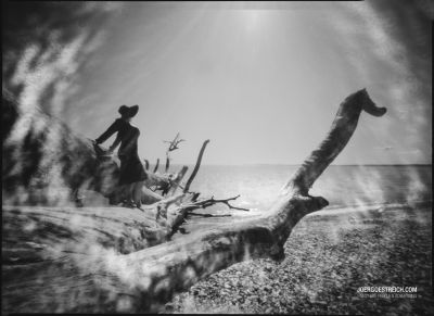 Pinhole - Fly me to the Moon - No Filter / Menschen  Fotografie von Fotograf Jörg Oestreich ★9 | STRKNG