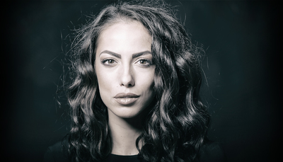 Portrait schöne Frau / Schwarz-Weiss / Portrait  Fotografie von Fotograf Wolf | STRKNG