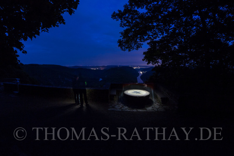 Nachts an der Cloef, der Aussichtsplattform über der Saarschleife - &copy; Thomas Rathay PhotoDesign | Natur