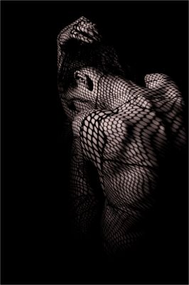 Shadows on her Skin / Fine Art  photography by Photographer Berlinportrait ★1 | STRKNG