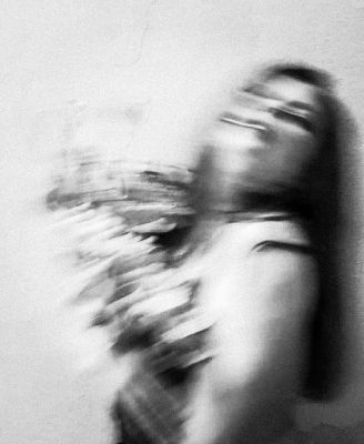 &quot;Her and the Gift&quot; 2 / Stimmungen  Fotografie von Fotografin Milù BabaYaga ★8 | STRKNG