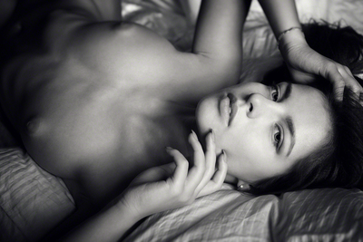 Julia / Nude  Fotografie von Fotograf J. F. Novotny ★9 | STRKNG