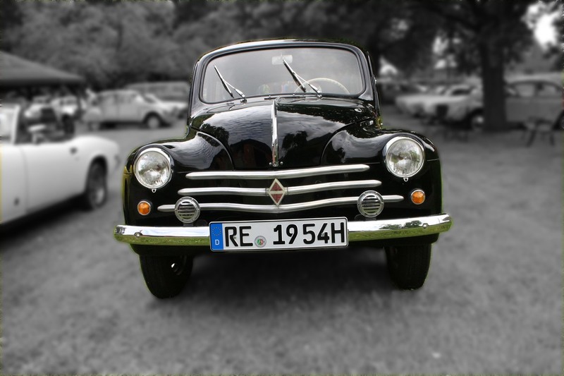 Renault 4CV 1954 - &copy; Fine Cars | Photomanipulation