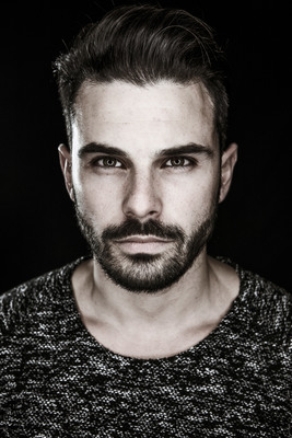 Roman / Portrait  Fotografie von Fotograf Michael Serrahn | STRKNG