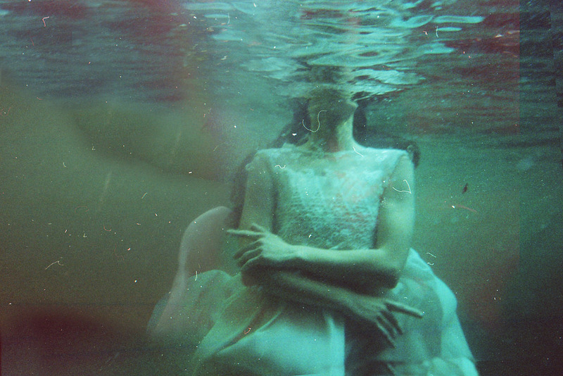 Underwater - &copy; Valeria Schettino | Fashion / Beauty