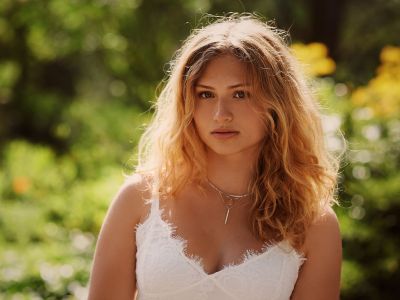 Jessi / Portrait  Fotografie von Fotograf Oliver Grampp | STRKNG