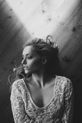 Portrait  photography by Model sarah_whrh ★4 | STRKNG