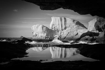 Tajao lost / Schwarz-weiss  Fotografie von Fotograf Raico Rosenberg ★1 | STRKNG