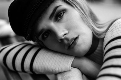 Nadine in the  20 er / Portrait  photography by Photographer JK Photographie ★3 | STRKNG