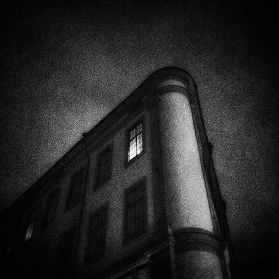 So I'll, keep my light in my window. / Documentary  photography by Photographer Jonas Berggren ★6 | STRKNG