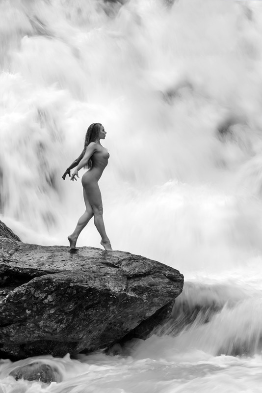 raindance, #4 - &copy; Thomas Bichler | Nude