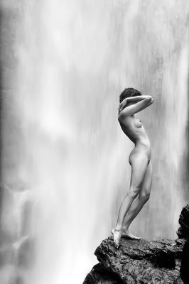 Denisa / Nude  photography by Photographer Thomas Bichler ★20 | STRKNG