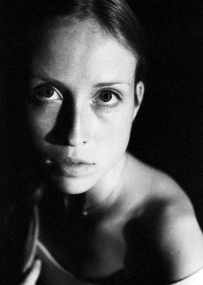 Iryna / Portrait  Fotografie von Fotograf Dirk Ortmann ★3 | STRKNG